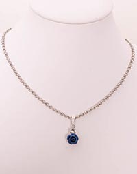 "Rose" Collier dunkelblau