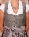 "Eging" Dirndl with apron